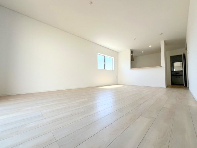 八王子市川口町　全1棟　新築戸建ての居間・リビング