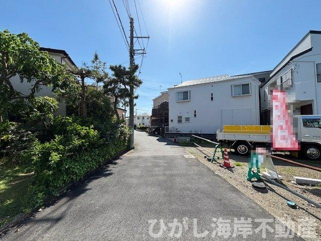 茅ヶ崎市美住町　売地　全2区画の前面道路含む現地写真|現地外観