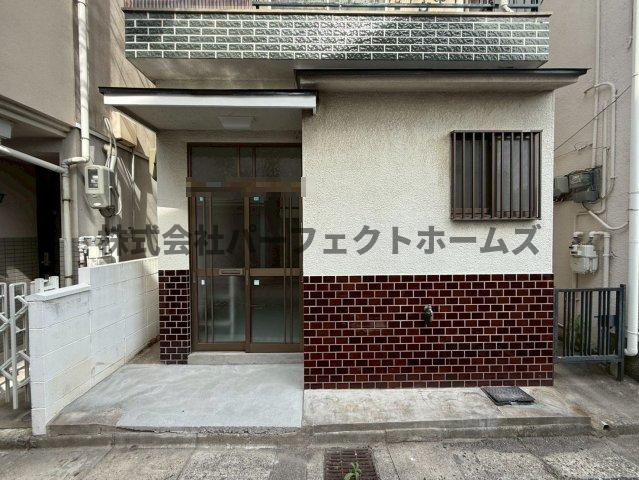御幸東町戸建　賃貸のエントランス|毎日通るエントランスはこのようになっています