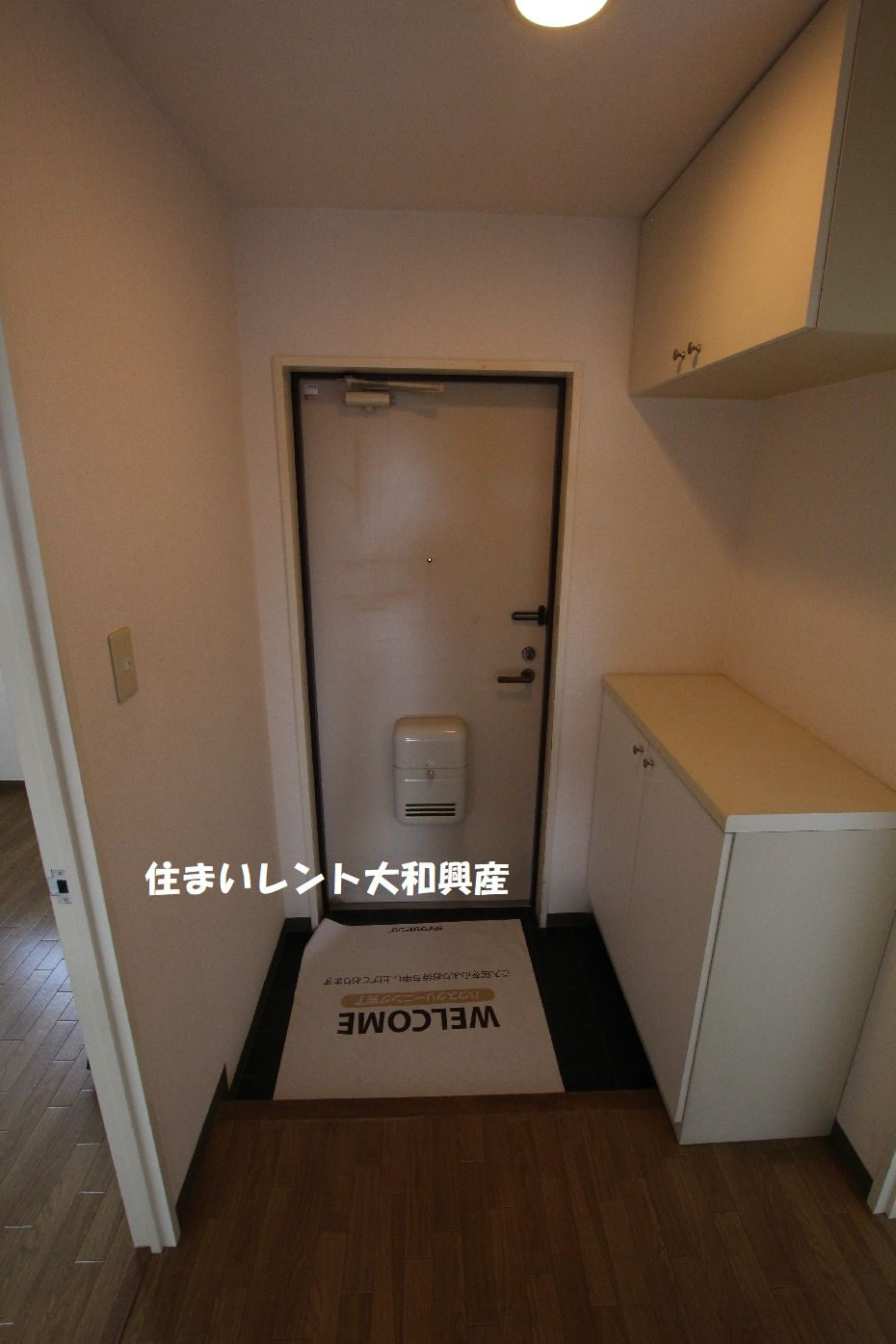 グローリーヒルズ２の玄関