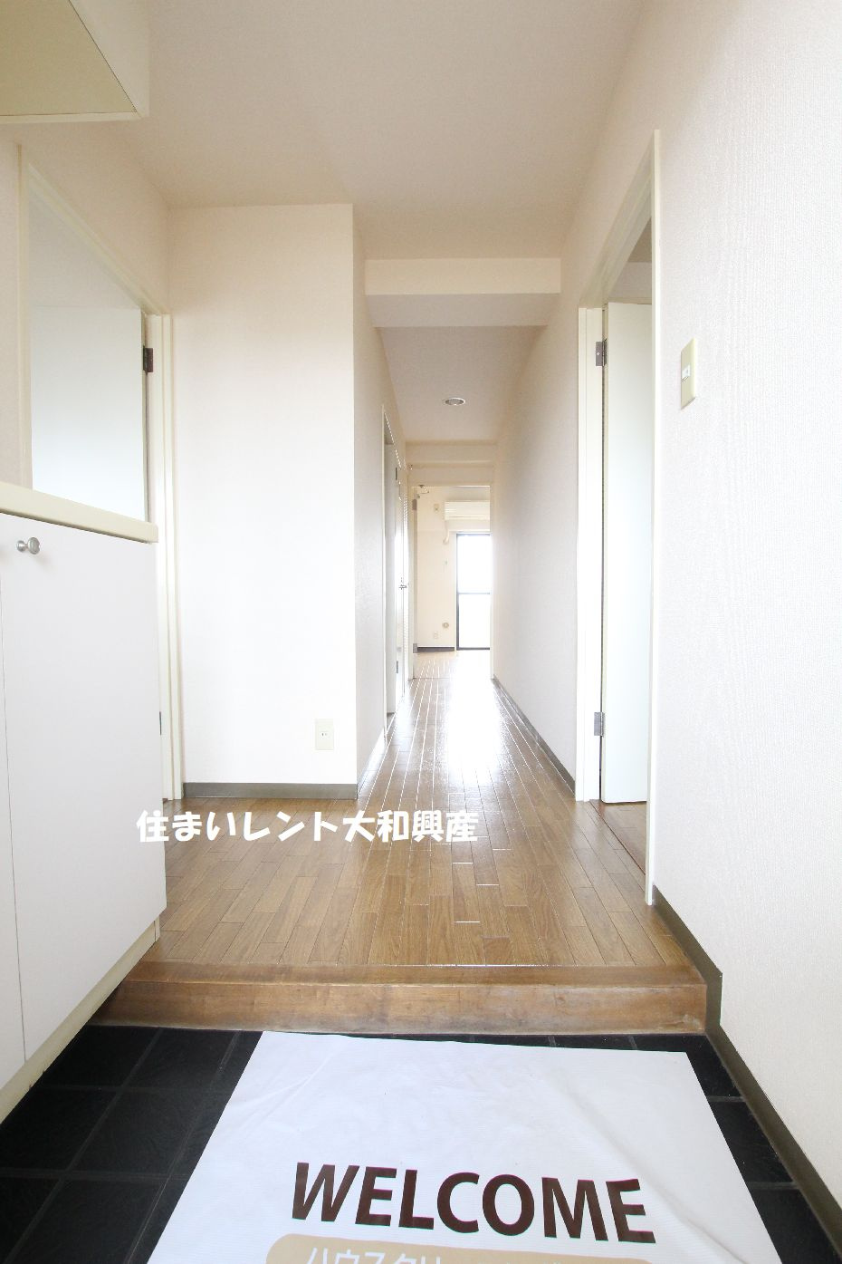 グローリーヒルズ２の玄関