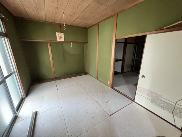 竹原町戸建の和室