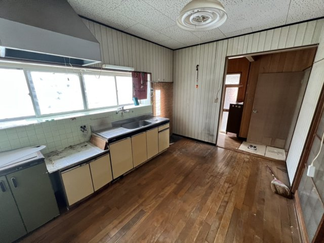 竹原町戸建のダイニング