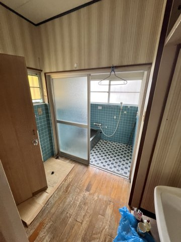 竹原町戸建の脱衣所
