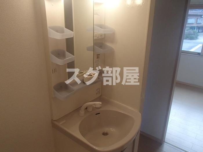 コンフォール立町　A棟の洗面所