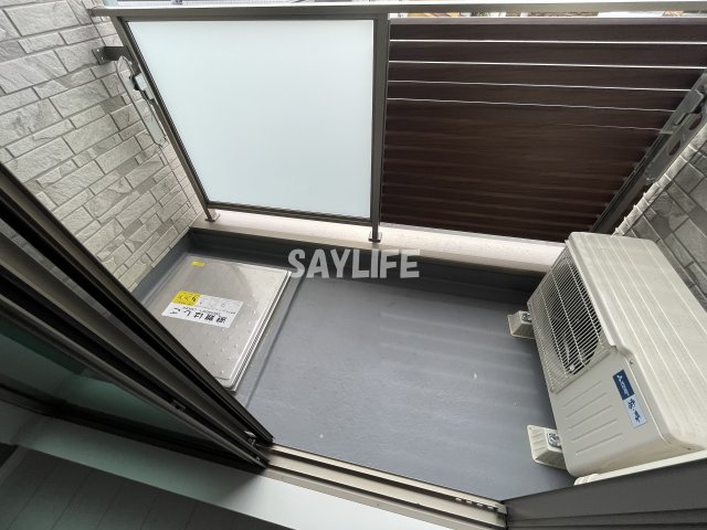 F asecia Sylviteのバルコニー