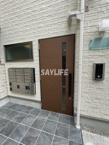 F asecia Sylviteのエントランス