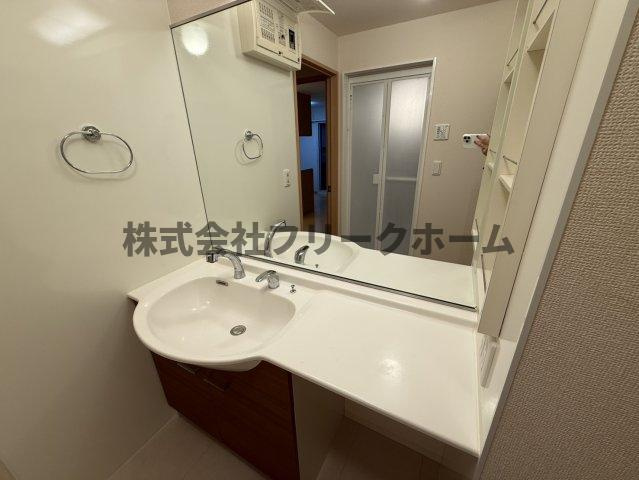 武蔵野市境南町４丁目のアパートの洗面所