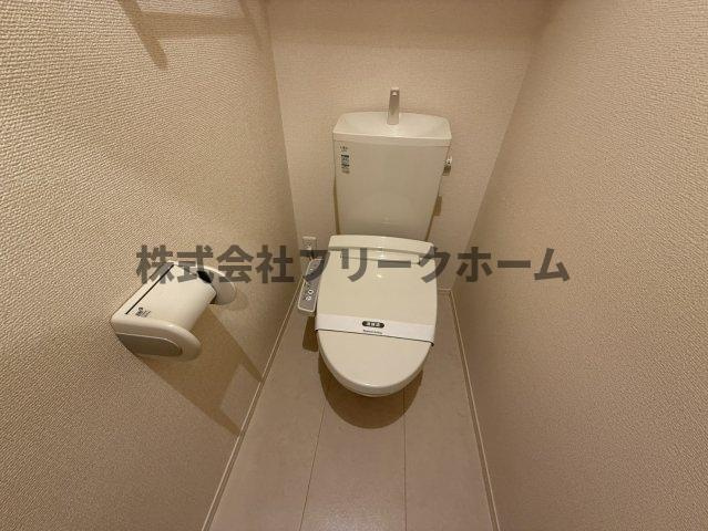武蔵野市境南町４丁目のアパートのトイレ