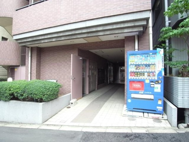 菱和パレス護国寺のエントランス