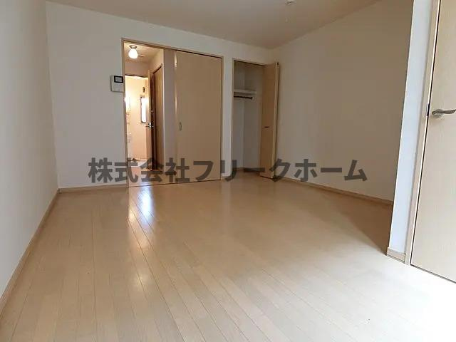 武蔵野市境５丁目のアパートの居間・リビング