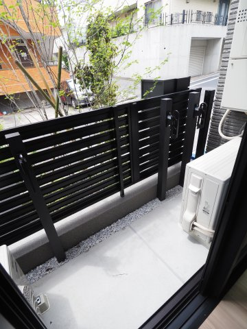 【バルコニー】 | クレッセント自由が丘