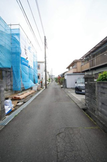 【前面道路含む現地写真】