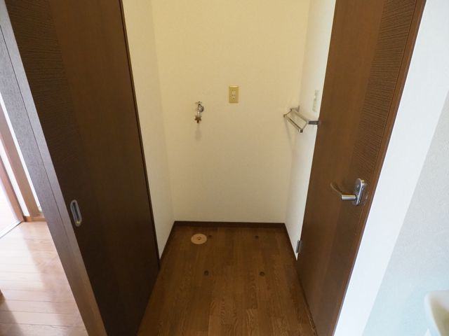【設備】 | グレースプレジオ | 洗濯機置き場