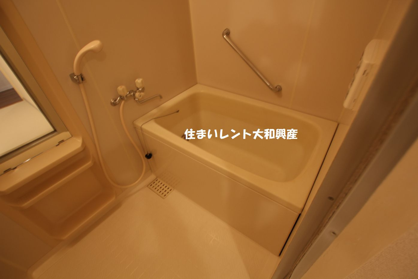 グローリーヒルズⅡの浴室
