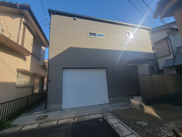 里ガレージ付新築戸建