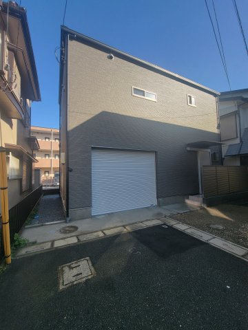 里ガレージ付新築戸建
