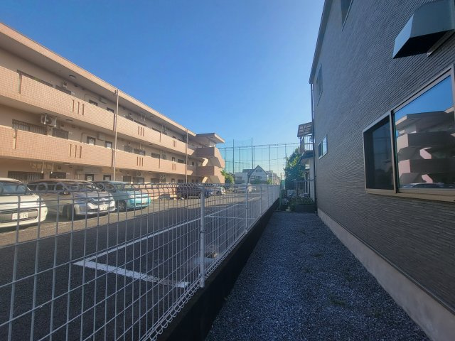 里ガレージ付新築戸建