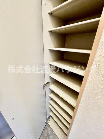 プルーデンス 箕面セントラルの収納