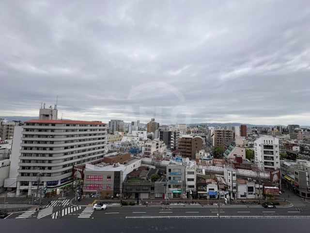 ジオタワー大阪十三　十三小学校の展望|ジオタワー大阪十三　眺望