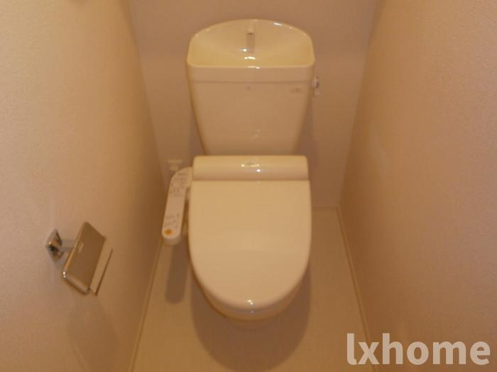 モン　シェモワのトイレ|ゆったりとした空間のトイレです