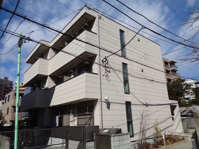 クレドール湘南の外観