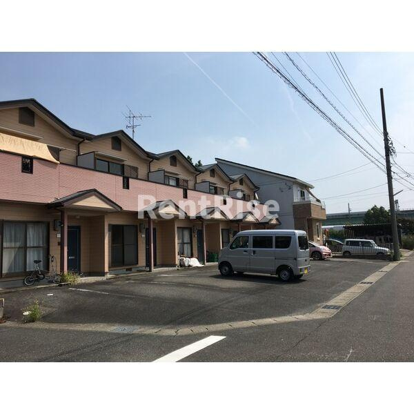吉川貸家Ⅱの駐車場