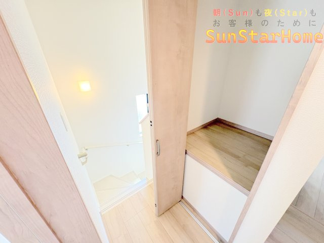 【サンスターホーム】青梅市新町5丁目　新築E号棟の収納