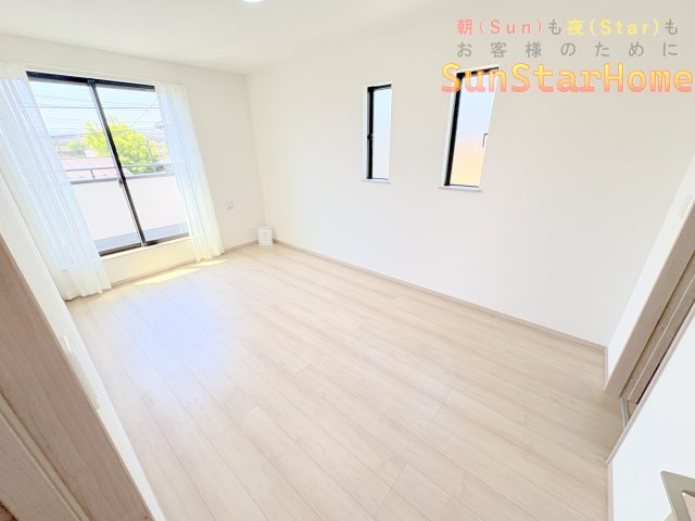 【サンスターホーム】青梅市新町5丁目　新築E号棟の洋室