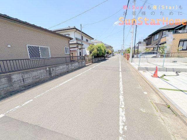 【サンスターホーム】青梅市新町5丁目　新築E号棟の前面道路含む現地写真