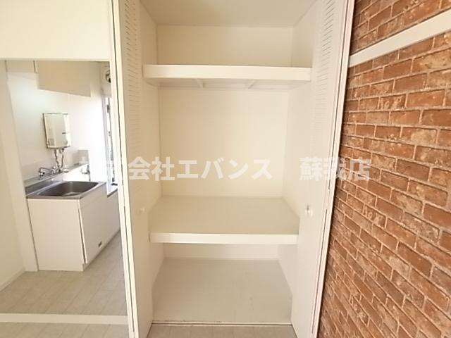 【収納】 | コーポ葛城 | たっぷりとした収納スペースです