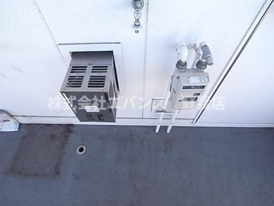 【エントランス】 | コーポ葛城 | 洗濯機置き場