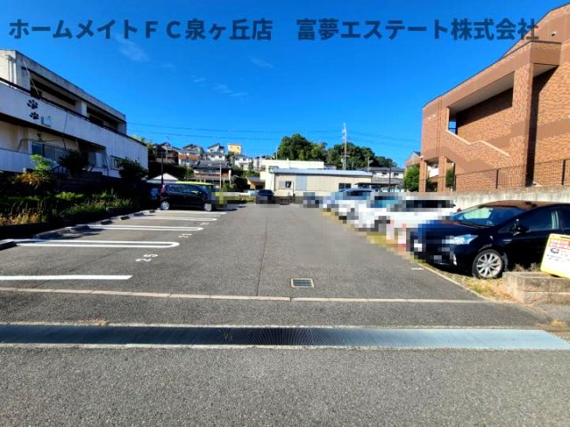 ロッシュ・フォーレの駐車場