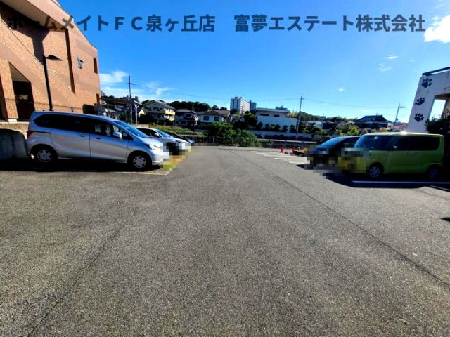 ロッシュ・フォーレの駐車場