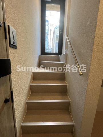 グランメゾン目黒のその他共用部分|落ち着いた玄関です