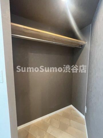 グランメゾン目黒の収納|こまごまとしたものを収納できそうですね