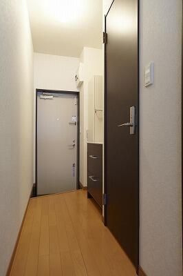 【玄関】 | リブリ・自由が丘