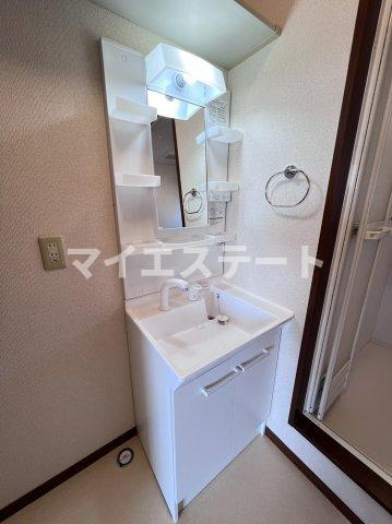 【独立洗面台】 | ファミリアコーポレーションⅡ | 別部屋写真使用