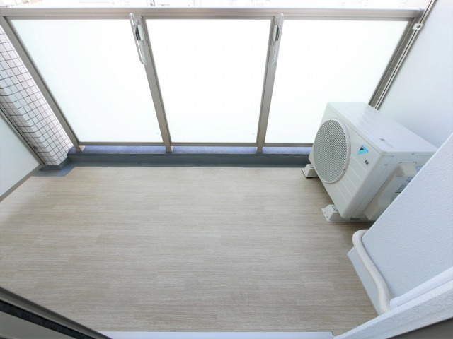 大阪市浪速区恵美須西２丁目の賃貸マンションのバルコニー