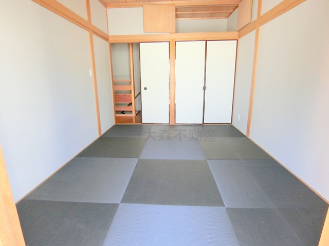 西蒲田3丁目戸建の内装|2階南側の和室6帖