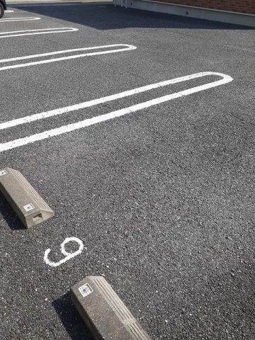 プロムナードつきのわの駐車場