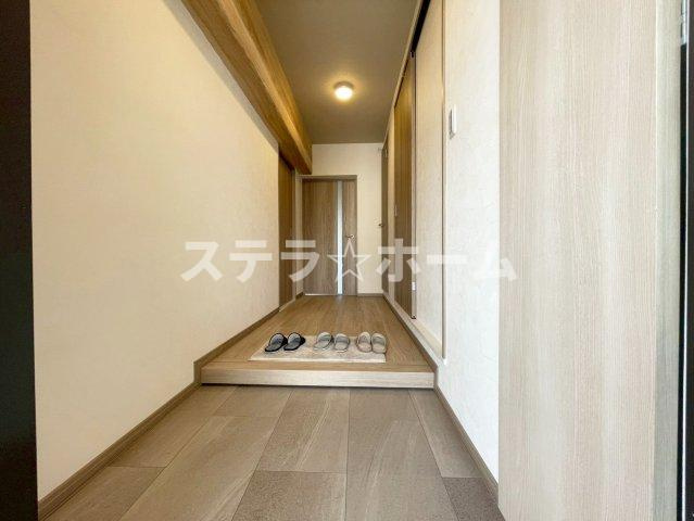 エバーグリーン淀川2号棟の玄関|落ち着いた玄関です