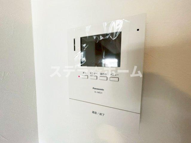 エバーグリーン淀川2号棟の防犯設備|インターホンです
