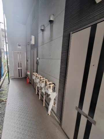 アドバンス共進町のエントランス