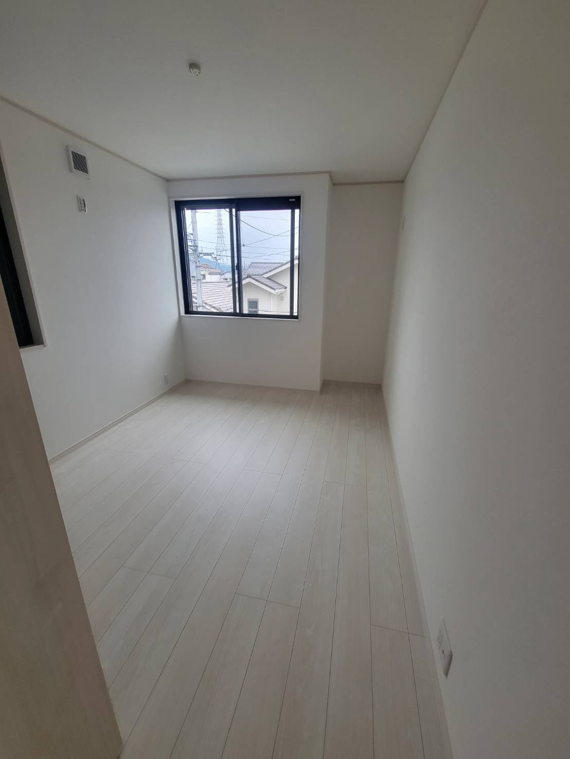 新築戸建貸家　14号の洋室