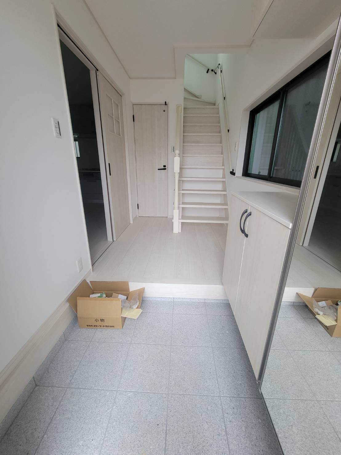 新築戸建貸家　14号の玄関