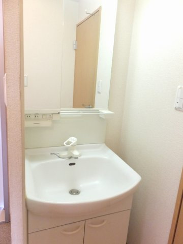 レオパレスメルベーユの内装|独立洗面台