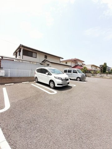 ルチアーノの駐車場|駐車場があります