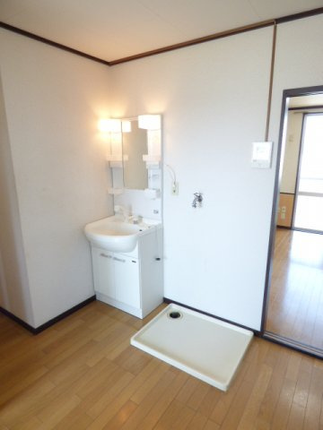 ポニーハイツの洗面所|コンパクトで使いやすい洗面所