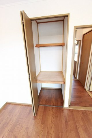 グリーンハウスＡの収納